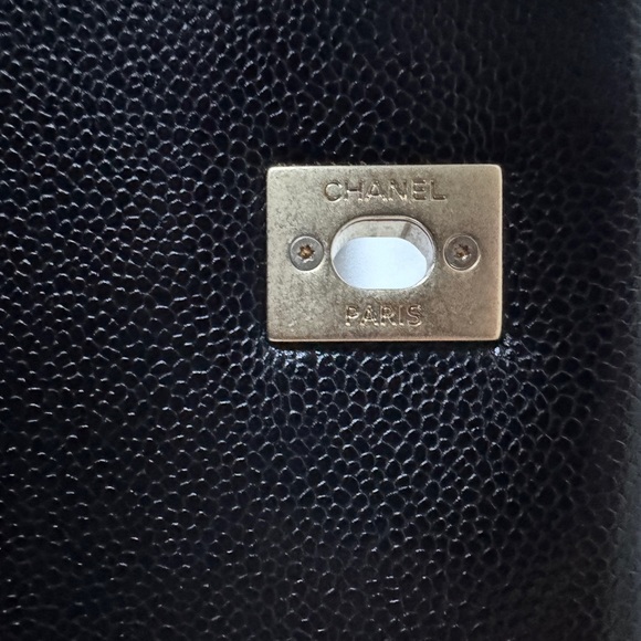 Chanel Black Quilted Leather Bag - Picture 13 of 17